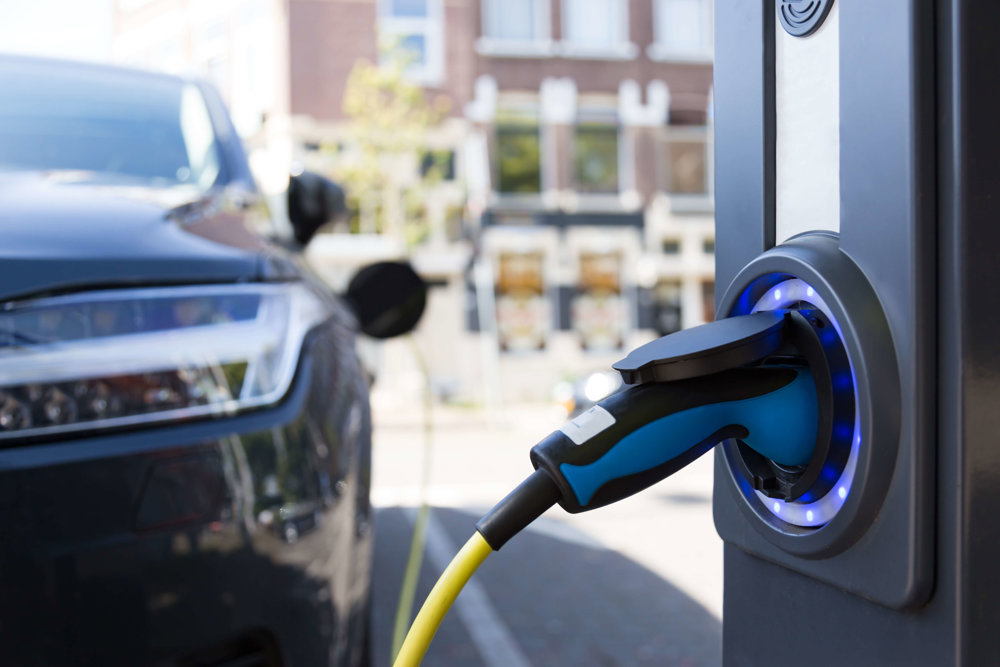 Government doubles funding for on-street electric car charging